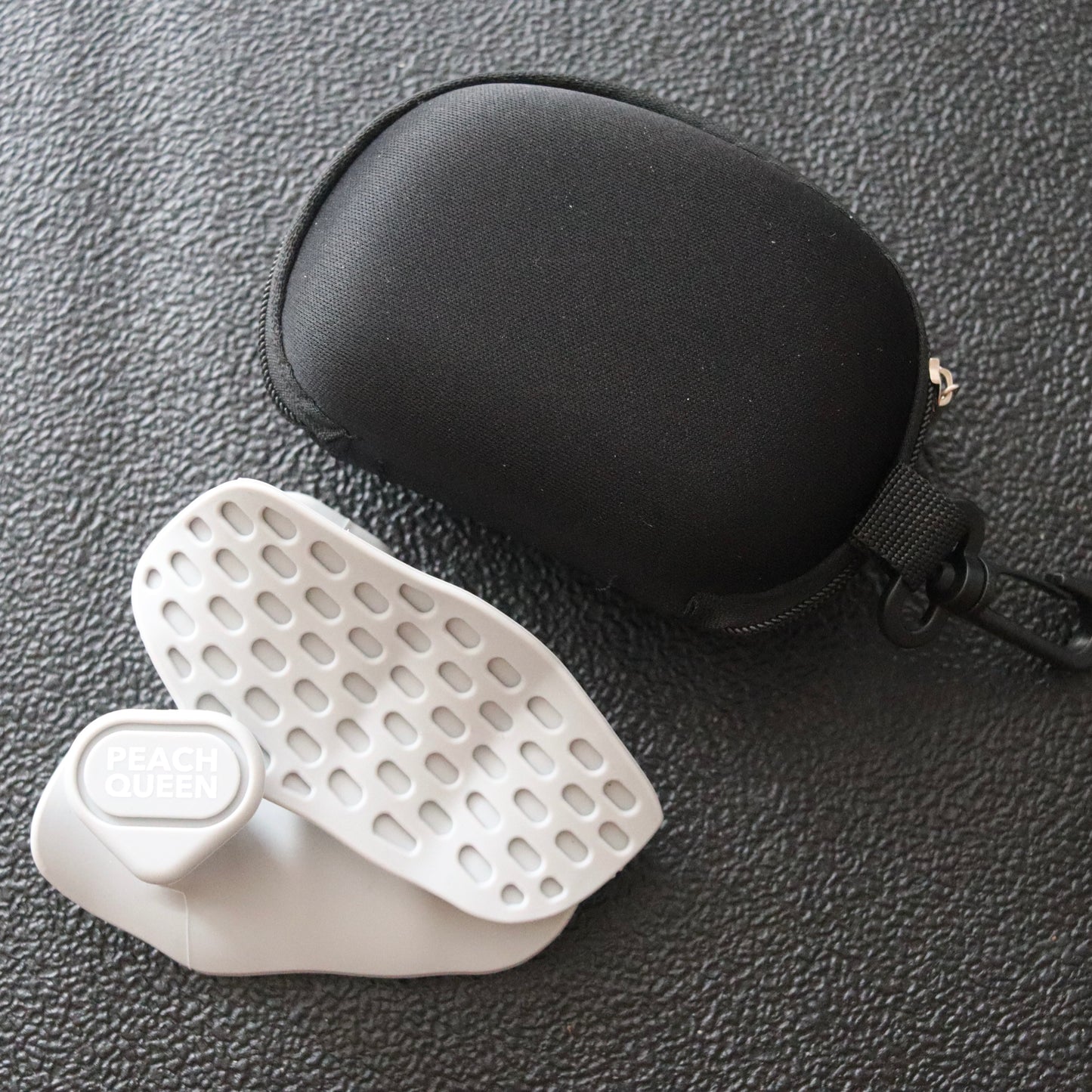 Grippy ( Hand Grip by Peach Queen )
